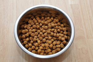 trockenfutter_-_hundefutter_23218256045